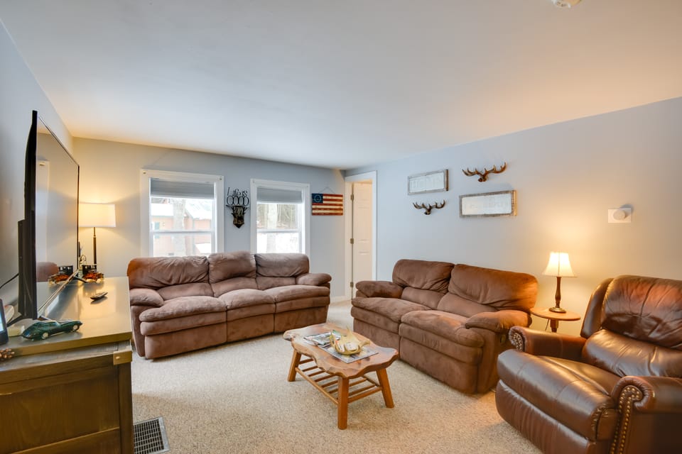 Adirondacks Cabin: Fish, Hunt & Hike! House in Adirondack Mountains