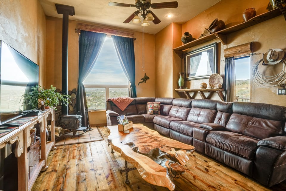 Mtn-View Adobe Home w/ Large Deck Near Prescott! House in Arizona