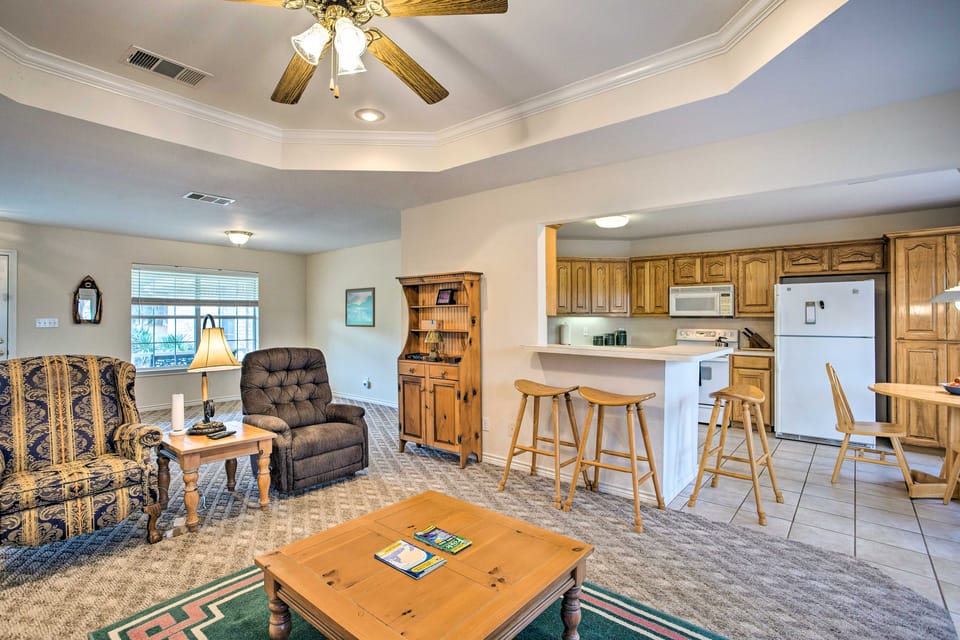 Family Alba Home w/ Boat Dock on Lake Fork! House in Texas