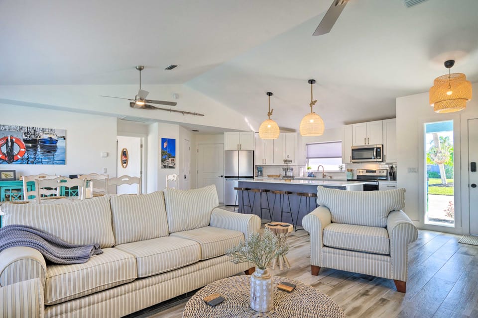 Swim, Fish & Boat: Beachy Home in Cape Coral! House in Cape Coral