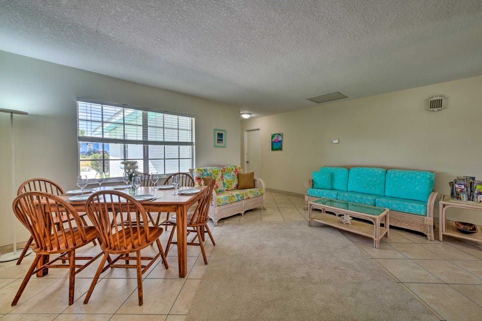 Apollo Beach Gem w/ Pool: 'The Flamingo House' House in Apollo Beach