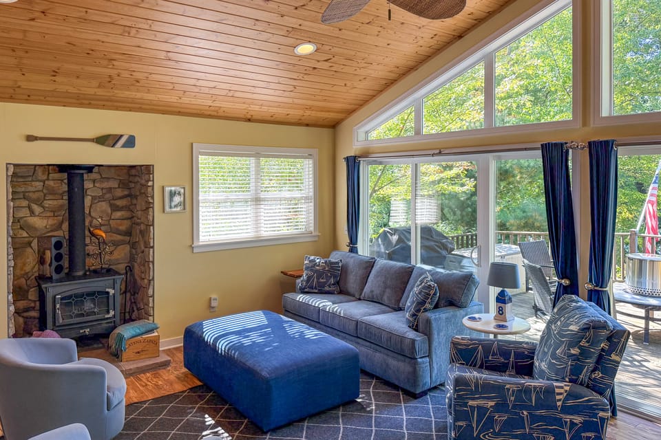 Fish, Hike & Hunt: Lakeside Newaygo Cottage Cottage in Michigan