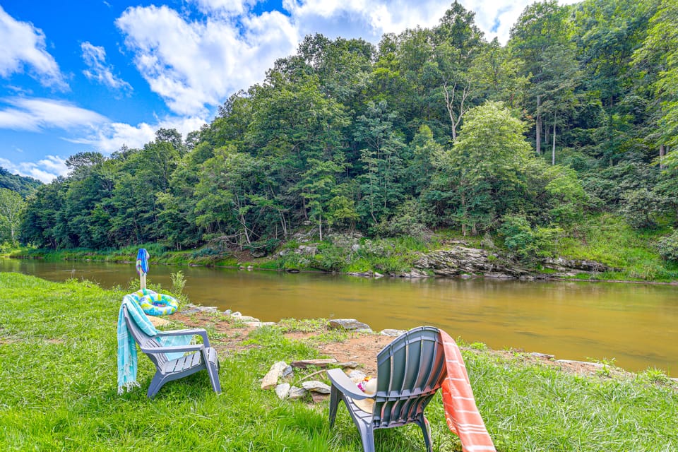 Riverside Cabin Near West Jefferson! House in Ashe County
