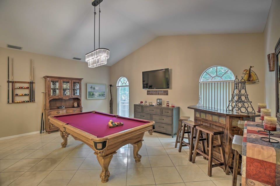 Sun-Soaked Cape Coral Getaway w/ Heated Pool House in Cape Coral