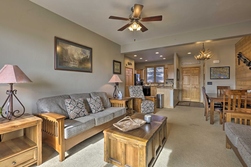 Mountainside Grand Lake Condo w/ Patio! Apartment in Grand Lake
