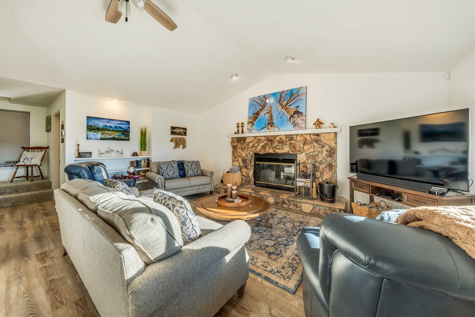 Wildlife Watching & Mtn Views: Luxe Ruidoso Escape House in Ruidoso