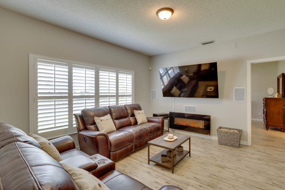 Renovated Sunny Port St Lucie Home w/ Outdoor Pool House in Port Saint Lucie