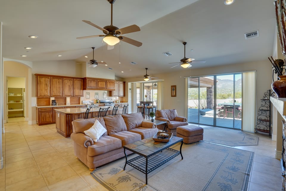 Outdoor Oasis! Group-Friendly Cave Creek Retreat House in Cave Creek