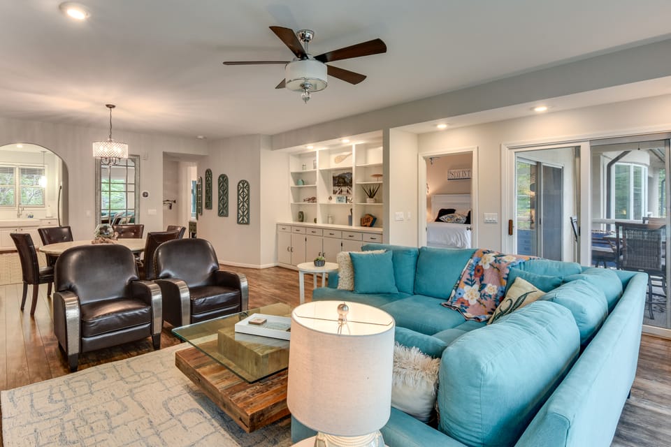 Lake Keowee Resort Condo w/ Fantastic View Apartment in Lake Keowee