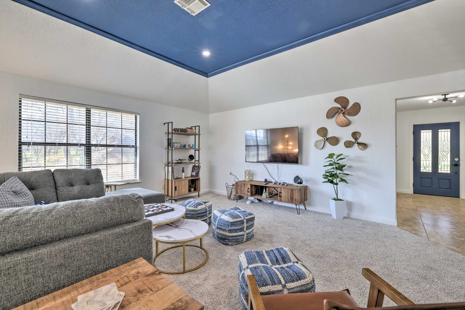 3 Mi to Dtwn! Riverfront Seguin Home w/ Sunroom House in Seguin