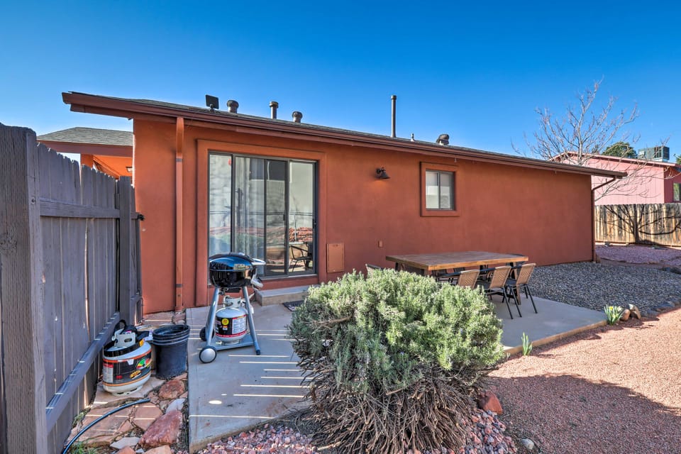 Fire Pit, Near Hiking Trails: Sedona Retreat! House in Sedona