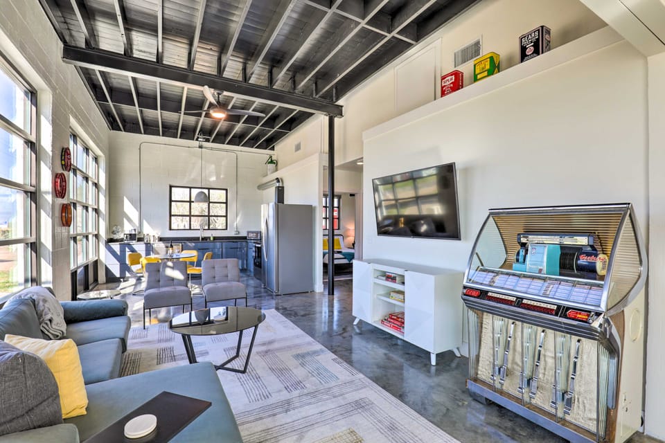 Unique Texas Home in Converted Gas Station! House in Texas