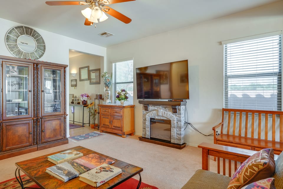 Step-Free Sahuarita Retreat! Patio + Pool Access House in Sahuarita