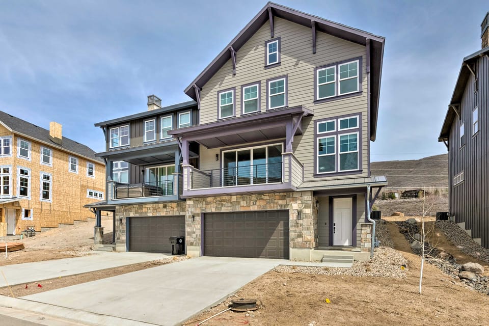 Inviting Hideout Townhome w/ Balcony & Lake Views! Apartment in Hideout