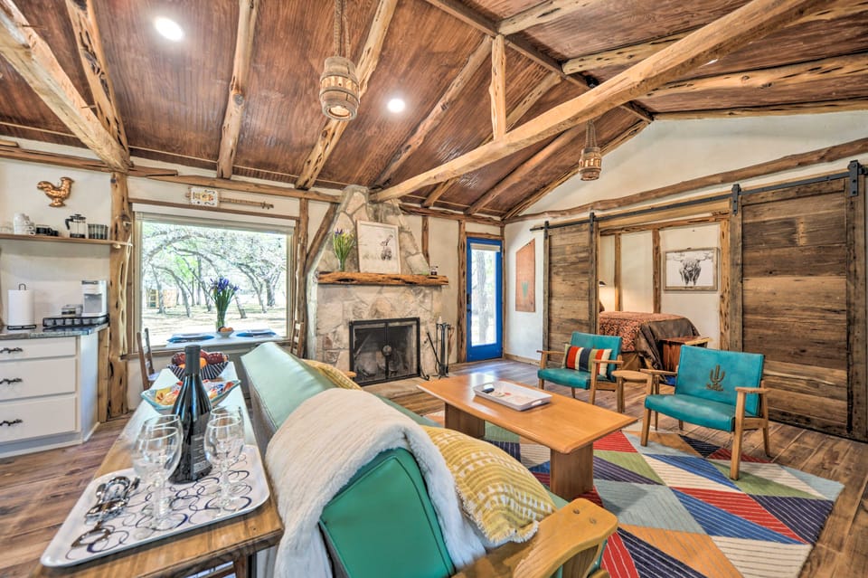 Unique Stay: Historic Home Along Blanco River House in Rio Grande