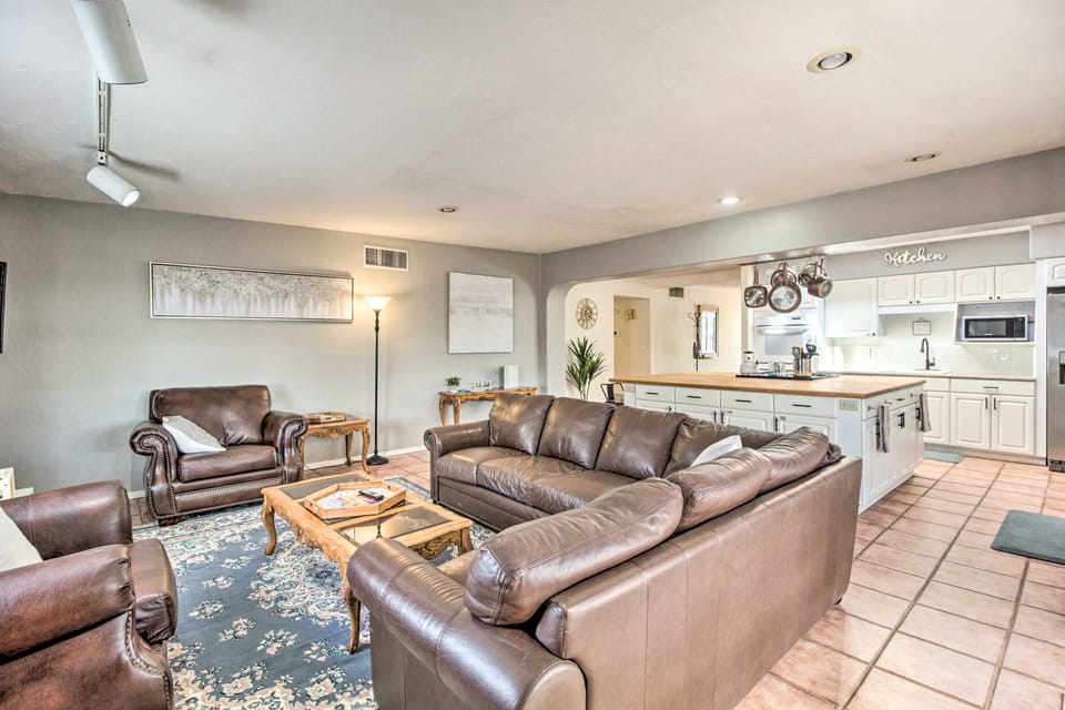Delightful Family Getaway w/ Covered Patio! House in Catalina Foothills