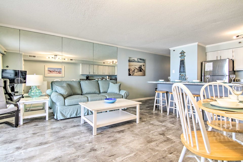 Walk to Boardwalk! Waterfront Ocean City Condo Apartment in Ocean City