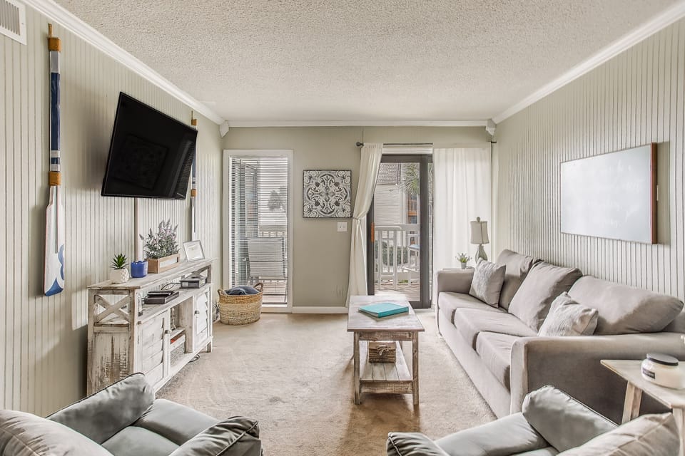 Pool Access & Ocean Views: Myrtle Beach Gem! Apartment in Myrtle Beach