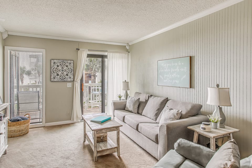 Pool Access & Ocean Views: Myrtle Beach Gem! Apartment in Myrtle Beach