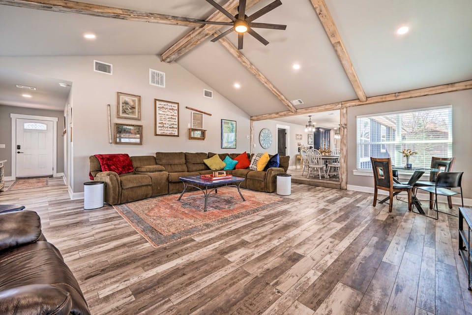 Lakefront Fort Towson Home: Private Dock & 3 Decks House in Oklahoma