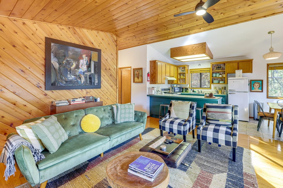 Idyllwild Cabin w/ Deck & Tahquitz Peak Views House in Idyllwild-Pine Cove