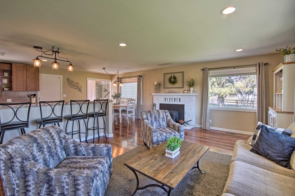 Ellensburg Home w/ Mountain Views on 3 Acres! House in Kittitas County