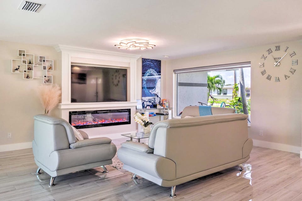 Outdoor Oasis w/ Updated Dock: Cape Coral Home House in Cape Coral