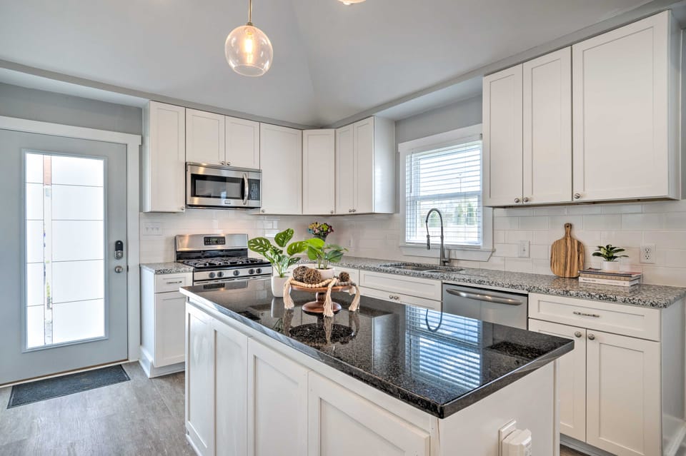 Family-Friendly Home Near Noblesville Square! House in Noblesville