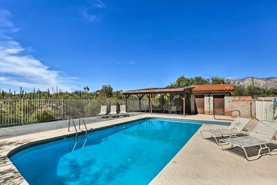 Beautiful 'Saguaro Vista' w/ Mountain Views! Apartment in Catalina Foothills