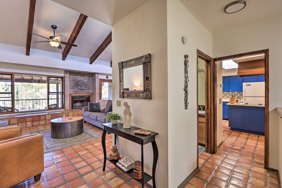 Beautiful 'Saguaro Vista' w/ Mountain Views! Apartment in Catalina Foothills