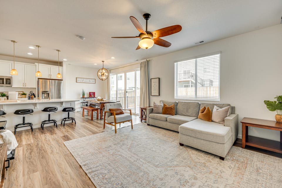 Bright Colorado Springs Home, 10 Mi to Dtwn! House in Colorado Springs
