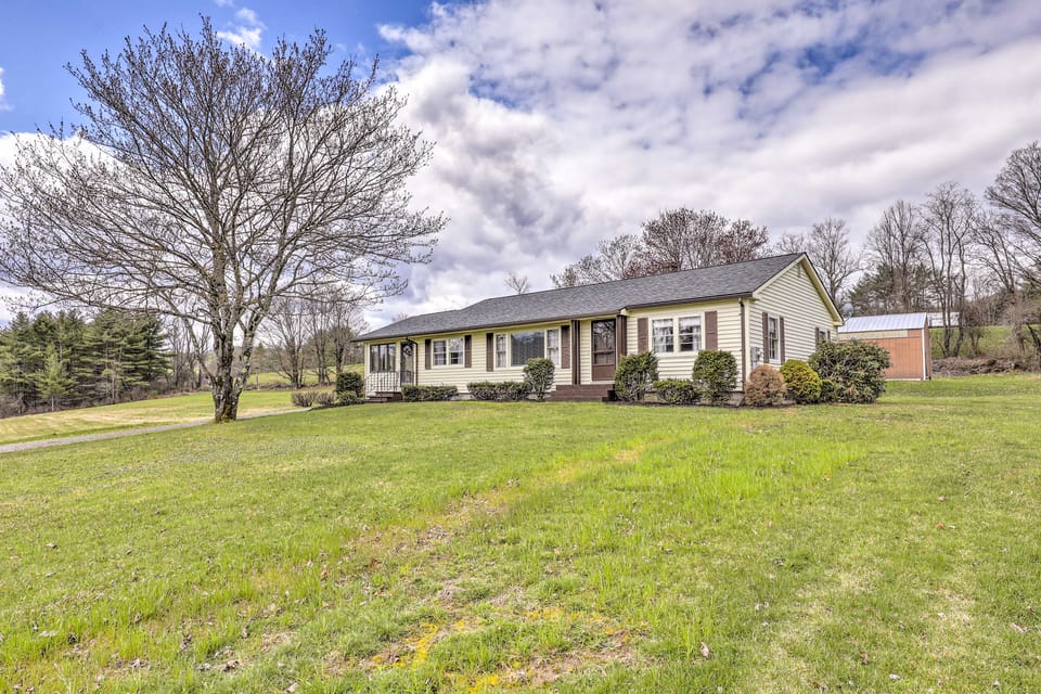 Tasteful Country Home on 5 Acres ~ 3 Mi to Lake! House in Vermont