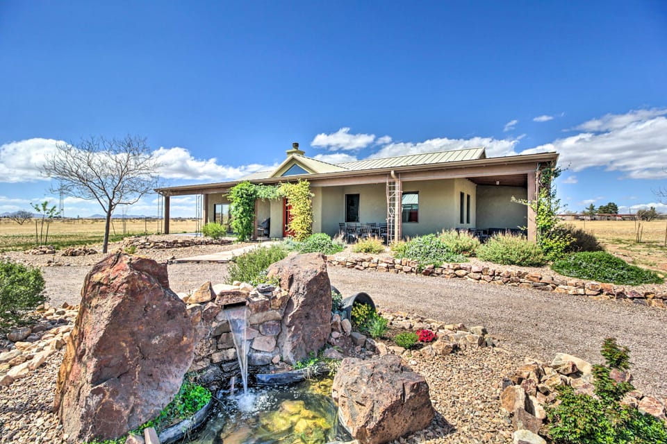 Pastoral Elgin Escape w/ Covered Patio & Grill! House in Arizona