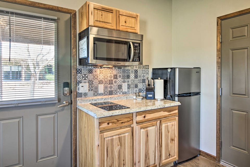 Cozy Elgin Casita w/ Gas Grill: Pets Welcome! Apartment in Arizona