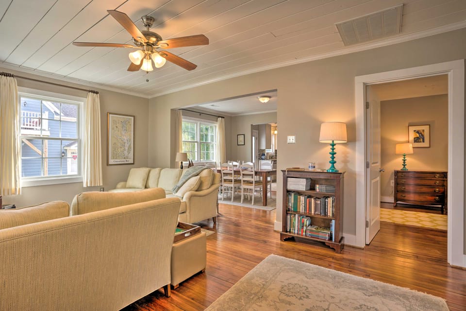 Private Yard & Water Views: Cozy Urbanna Cottage Cottage in Virginia