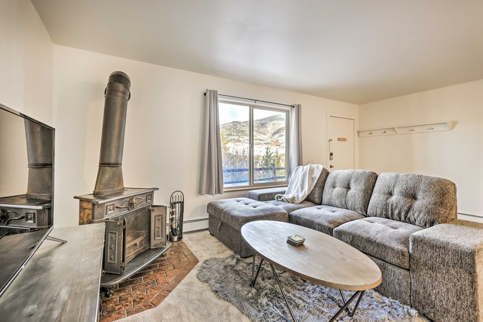 Steps to Dillon Reservoir: Mtn-View Condo Apartment in Dillon