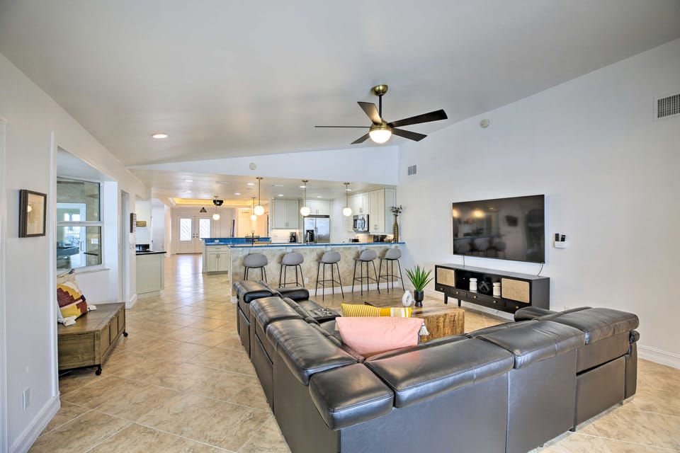 Luxe Waterfront Home w/ Pool & Dock in Cape Coral House in Cape Coral