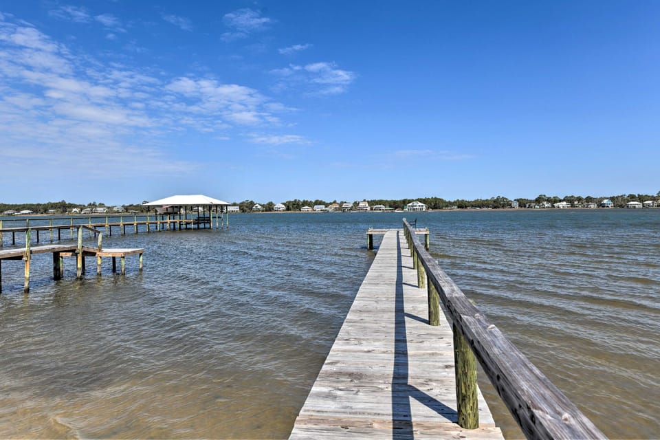 Stylish Gulf Shores Getaway w/ Dock Access! Apartment in West Beach