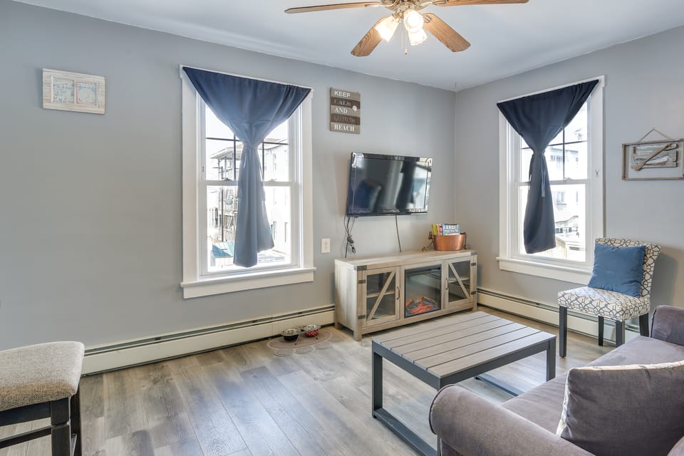 1 Block to Convention Center! Dog-Friendly Apt Apartment in Wildwood