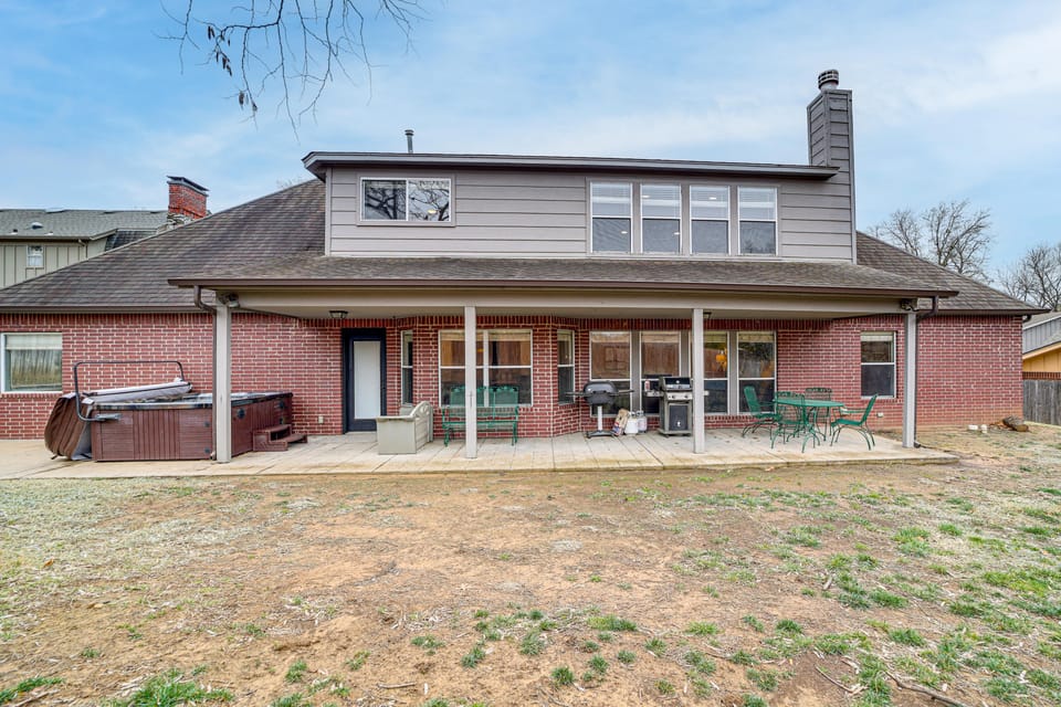 Pet-Friendly Tulsa Escape w/ Private Hot Tub! House in Tulsa