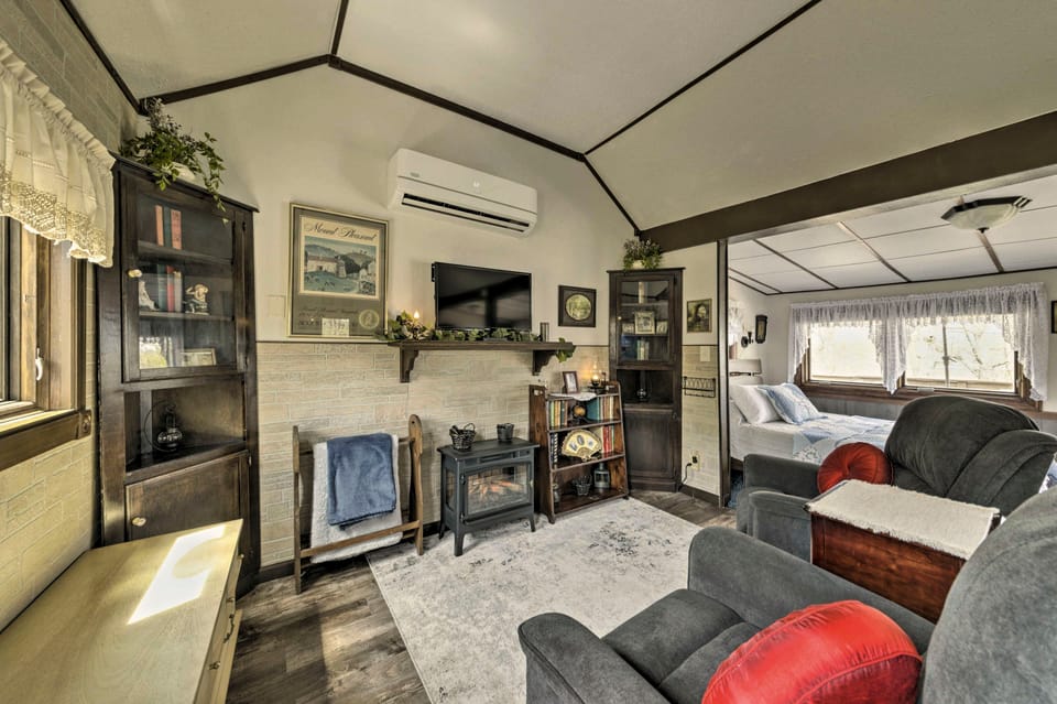 Lovely Couples Escape on Mississippi River! Apartment in Illinois