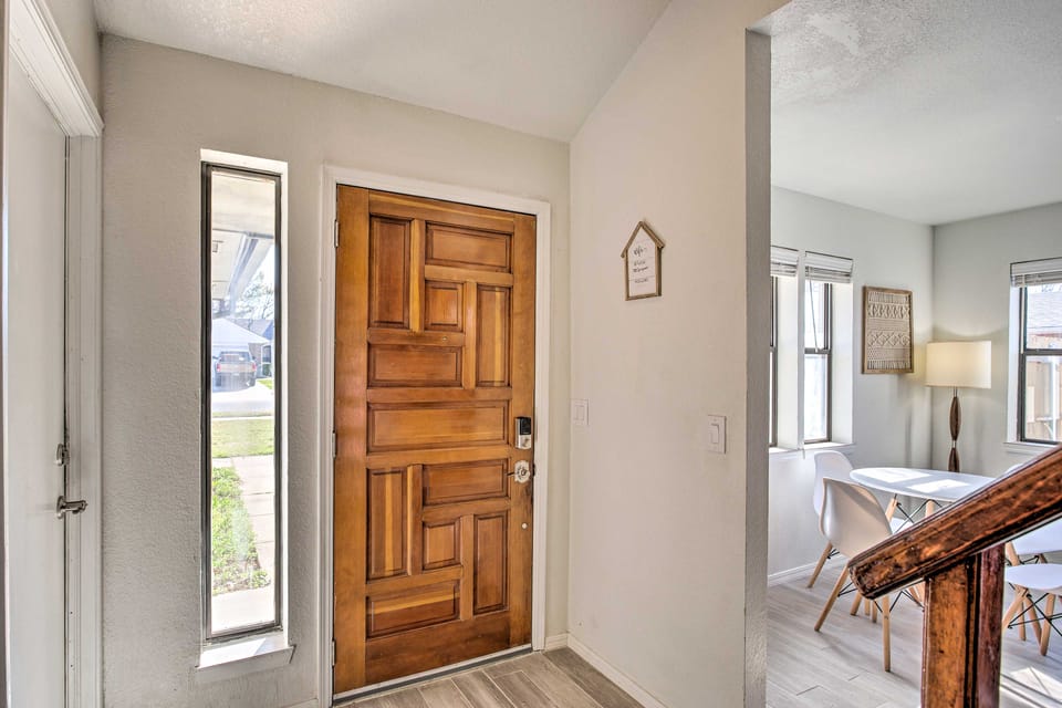 Updated Norman Getaway w/ Porch + Fire Pit! House in Norman