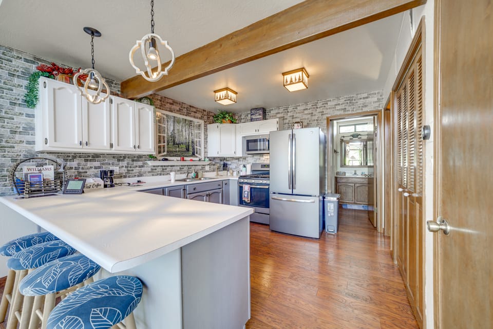 Deck & Scenic Views: Munds Park A-Frame Cabin House in Munds Park