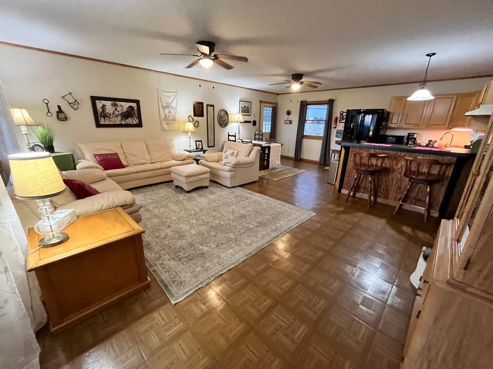 7 Mi to Downtown Morganton: Cabin w/ Fire Pit! House in Tennessee