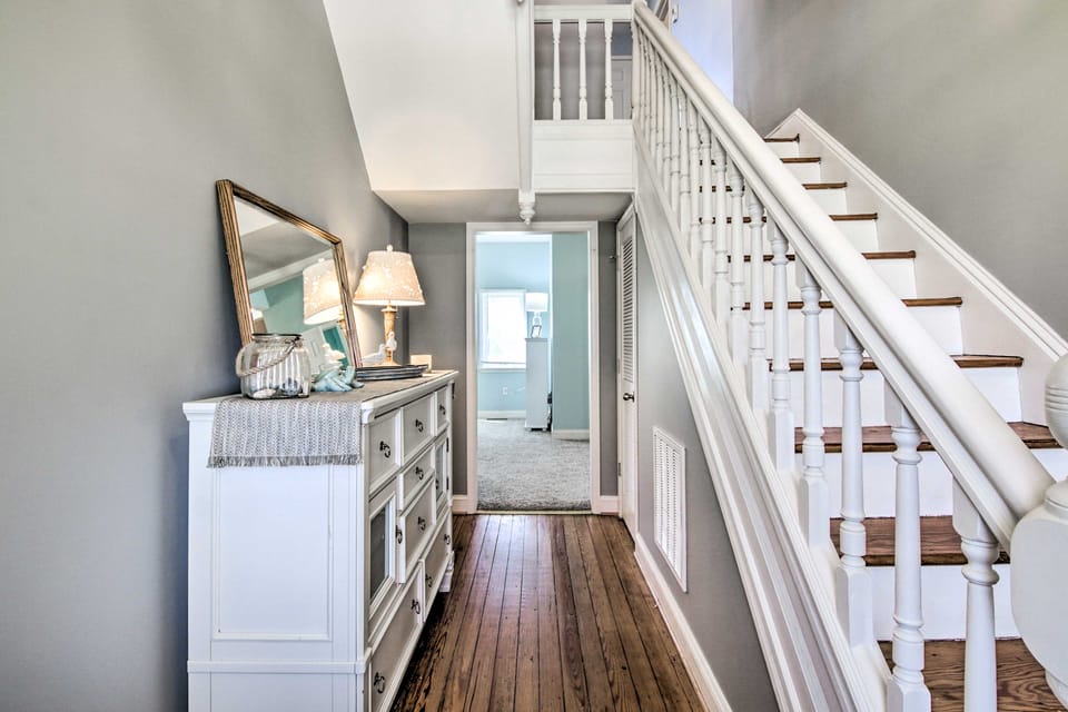 Family-Friendly Cambridge Home w/ Fire Pit! House in Cambridge