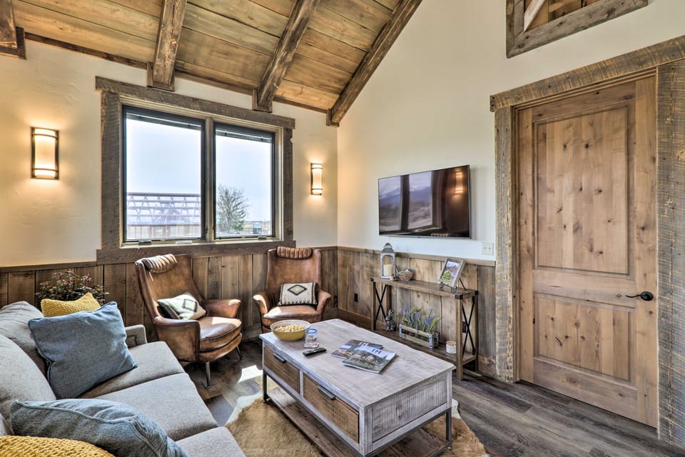 Stunning Kalispell Cottage on 30-Acre Farm! Cottage in Idaho