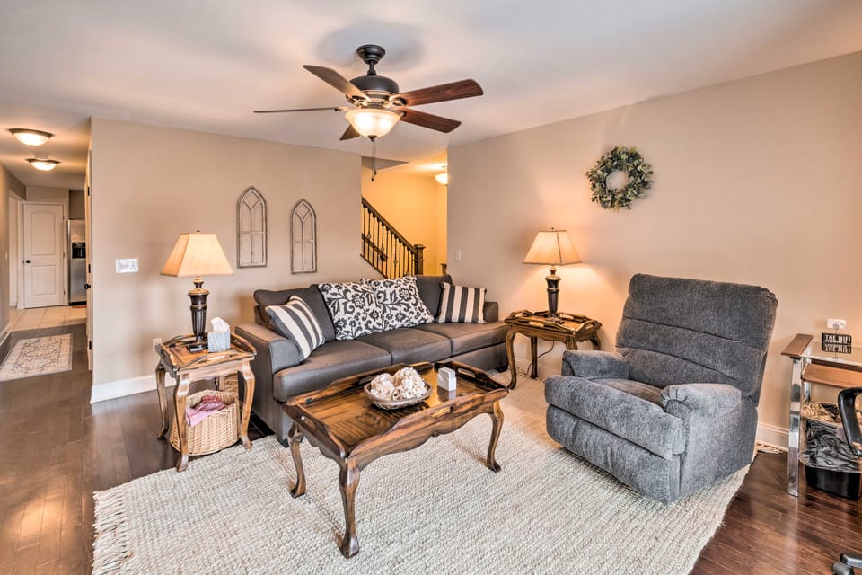 Bristol Escape w/ Patio, 2 Mi to Downtown! Apartment in Bristol