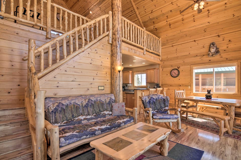 Whistling Woods Cabin: Meadow Views + Gas Grill! House in Utah