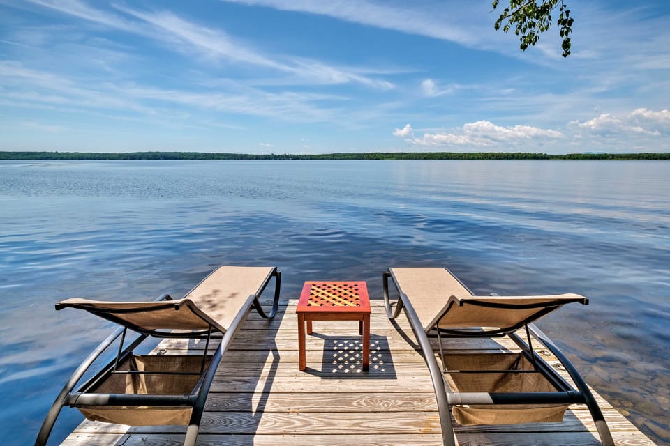 Cozy Lakefront Madison Cabin w/ Dock & Kayaks House in Maine