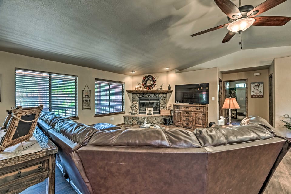 Wooded Ruidoso Hideaway w/ Deck: Ski, Hike & Golf! House in Ruidoso